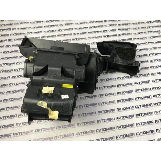 Корпус обігрівача салону Opel Astra H 2004-2010 13113819